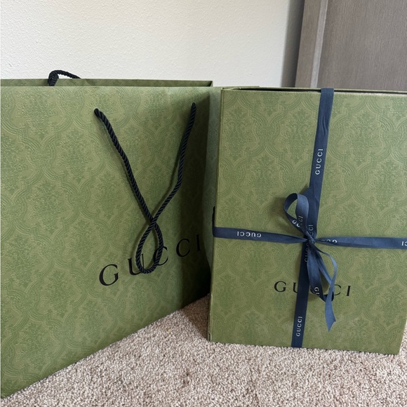 Gucci White Multicolor Studded Shoulder Bag - Picture 3 of 4